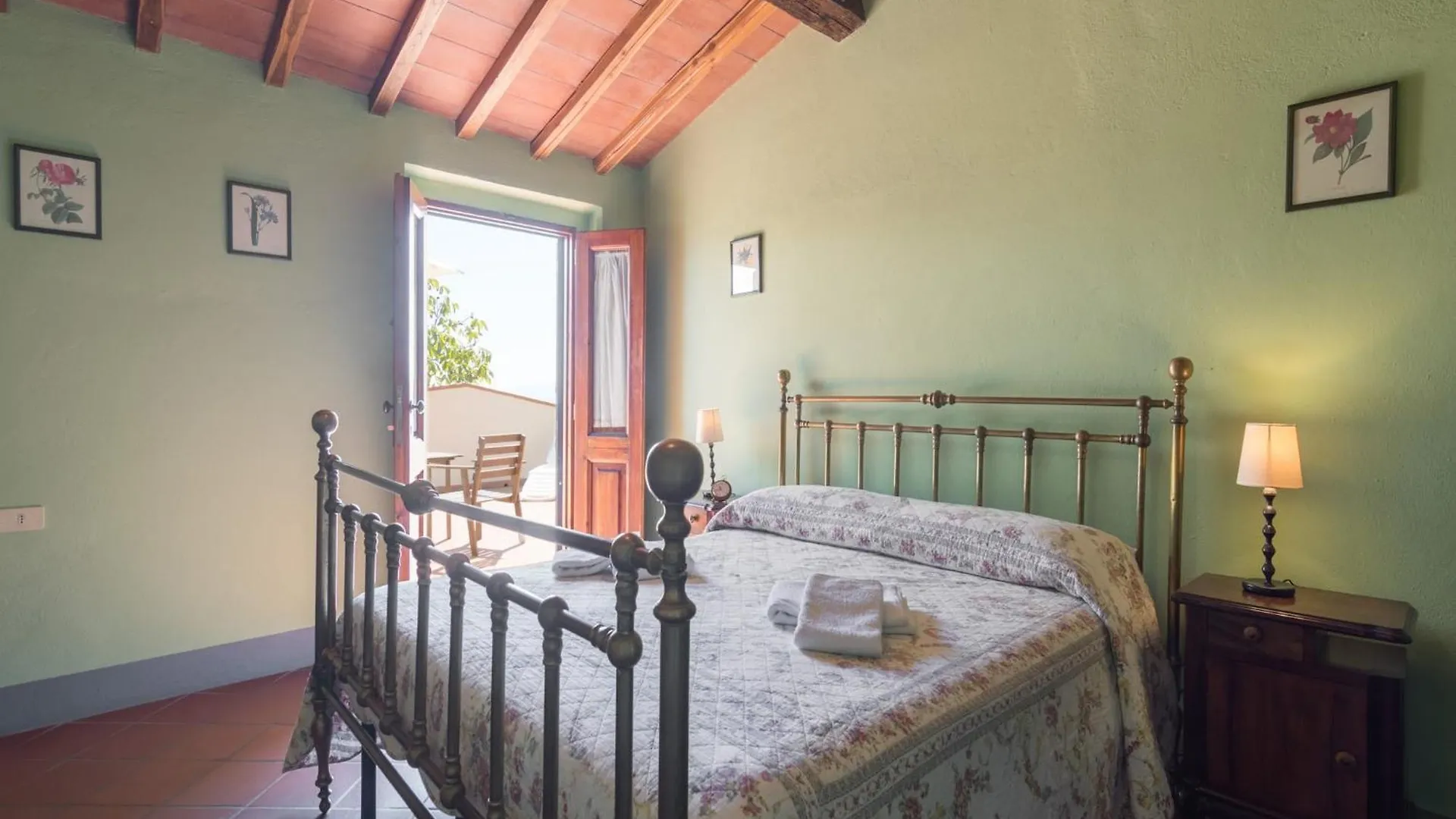 Lovely Estate Not Far From Florence With Olives Trees Poggio Alla Croce Semesterbostad