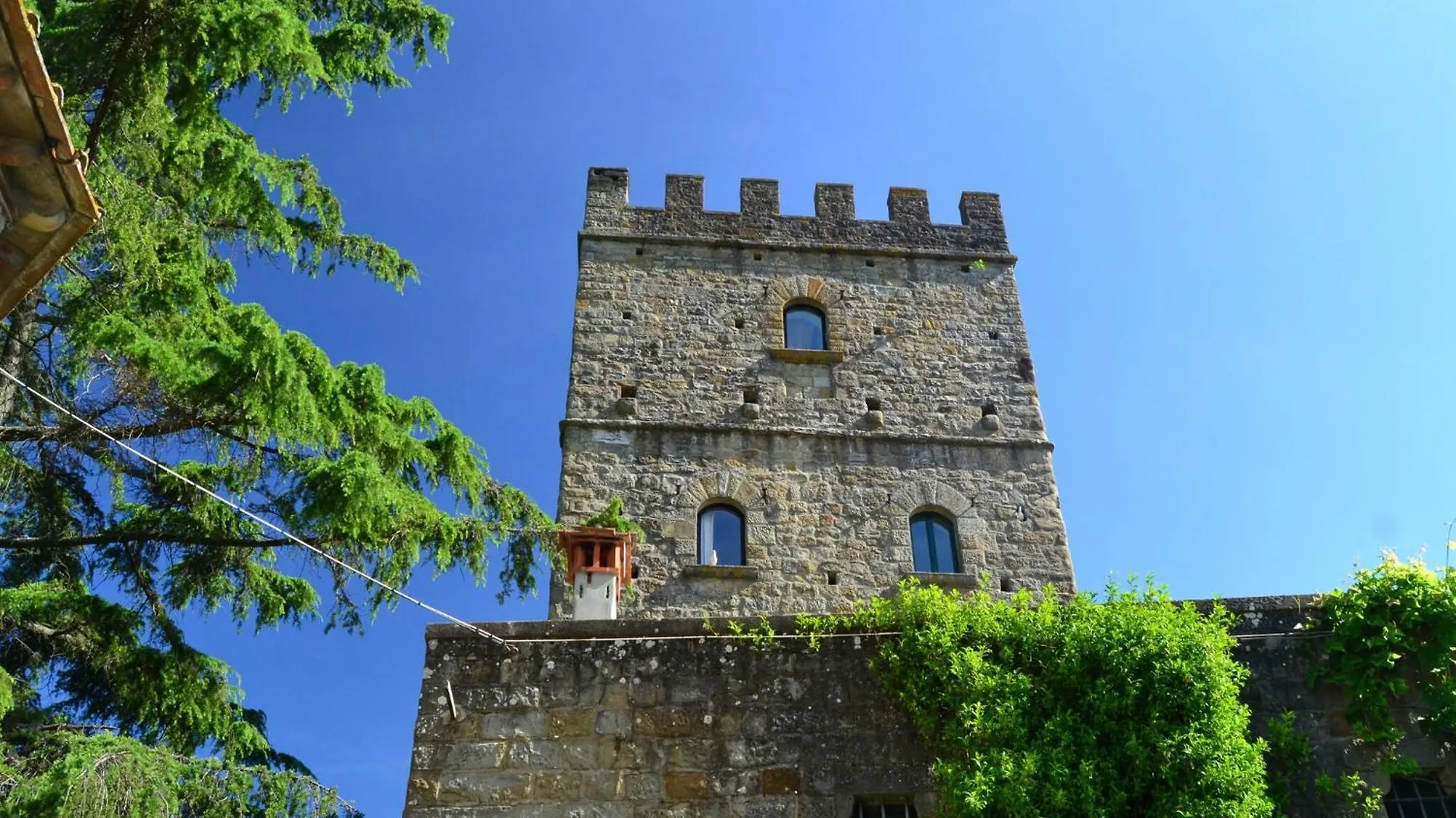 Semesterbostad Lovely Estate Not Far From Florence With Olives Trees Poggio Alla Croce Italien